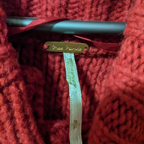 Free People Red Knit Sweater Shaw Coklar - Picture 6 of 9